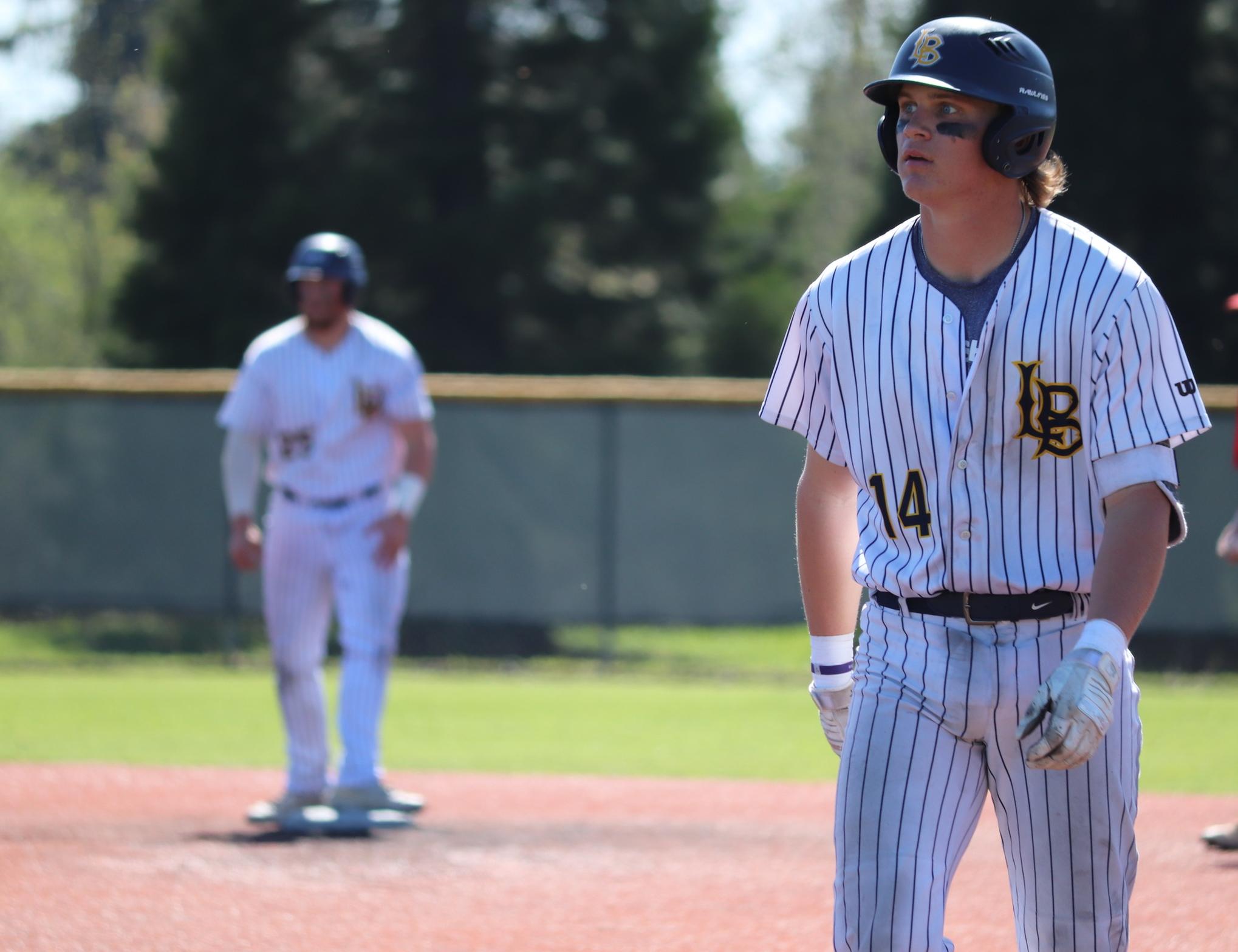 Roadrunners Finish Strong