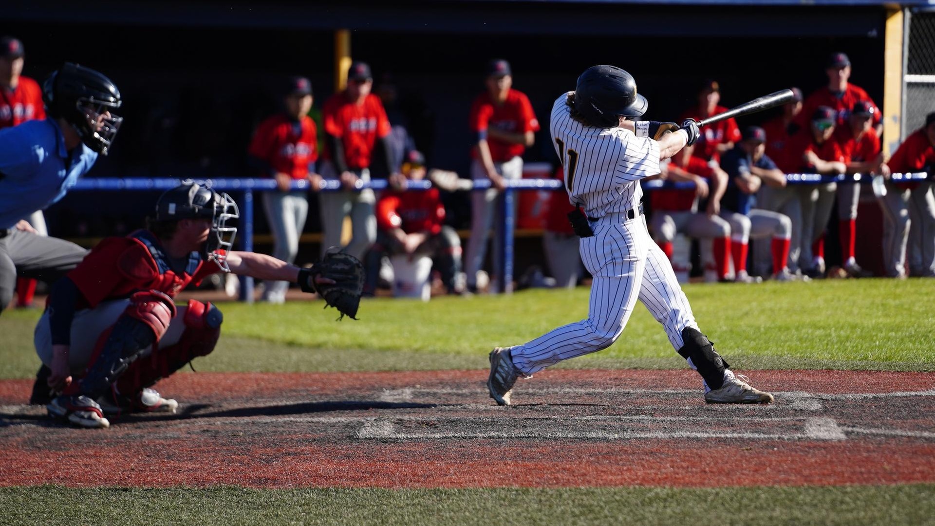 Jordan Hocket swings