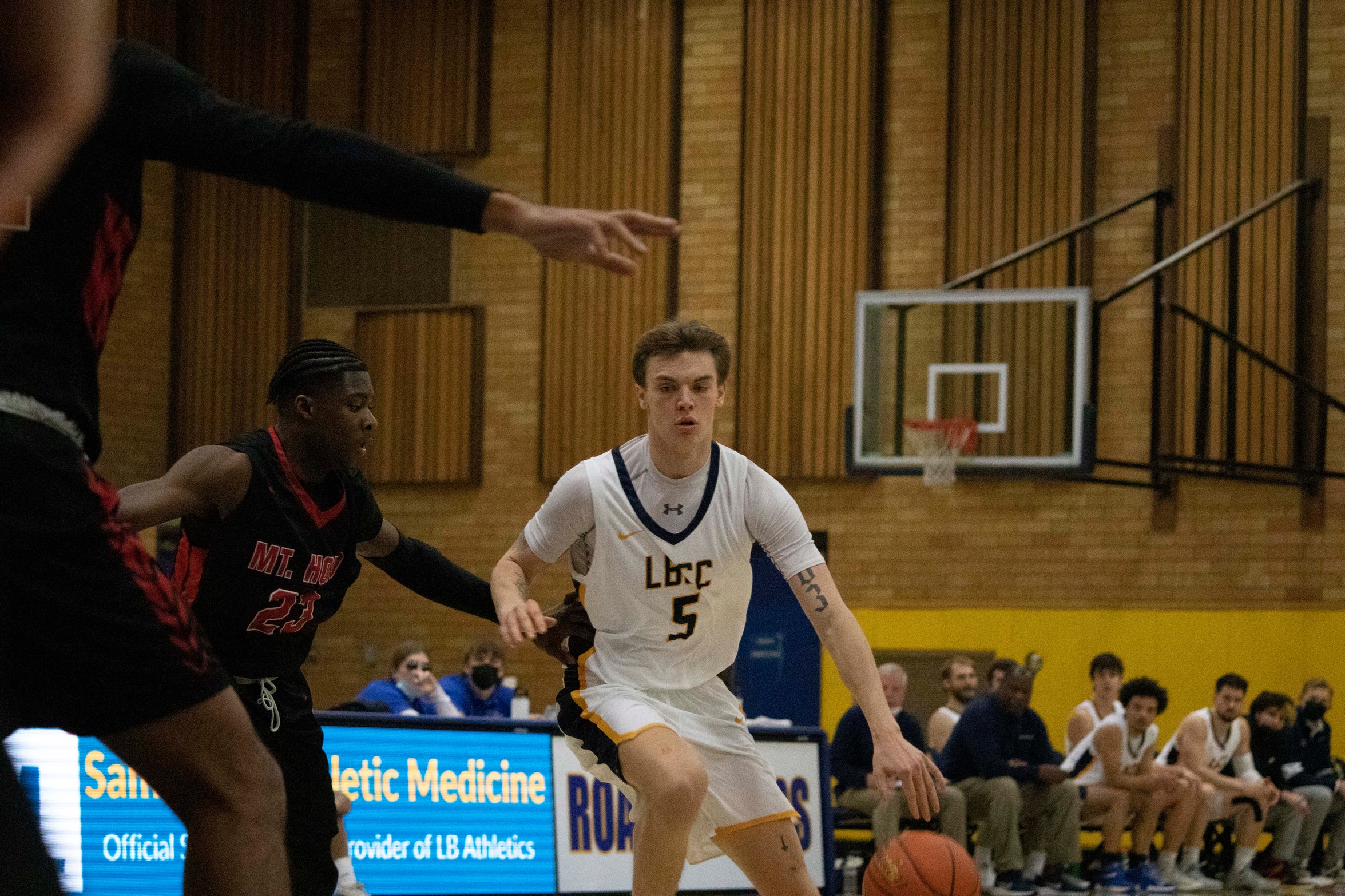 Linn-Benton Men Upset Clark for First League Win
