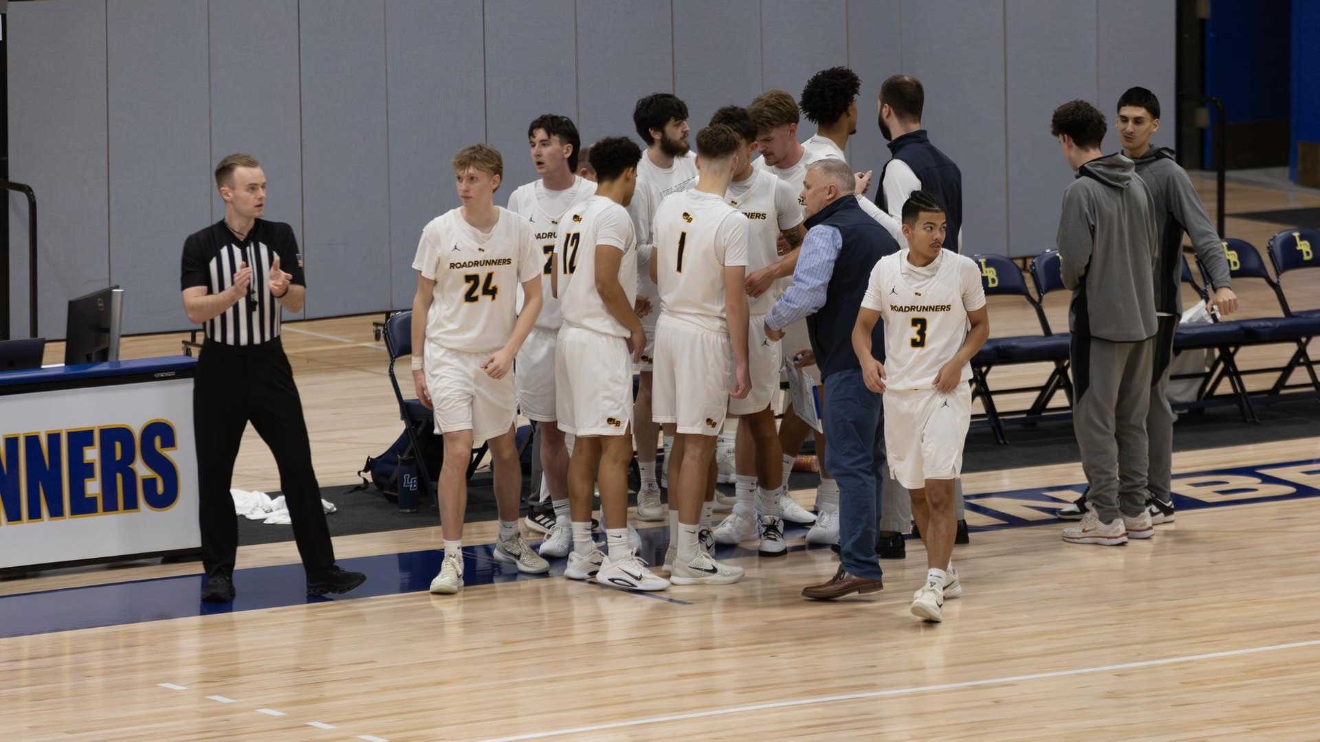 Team_Huddle-Action