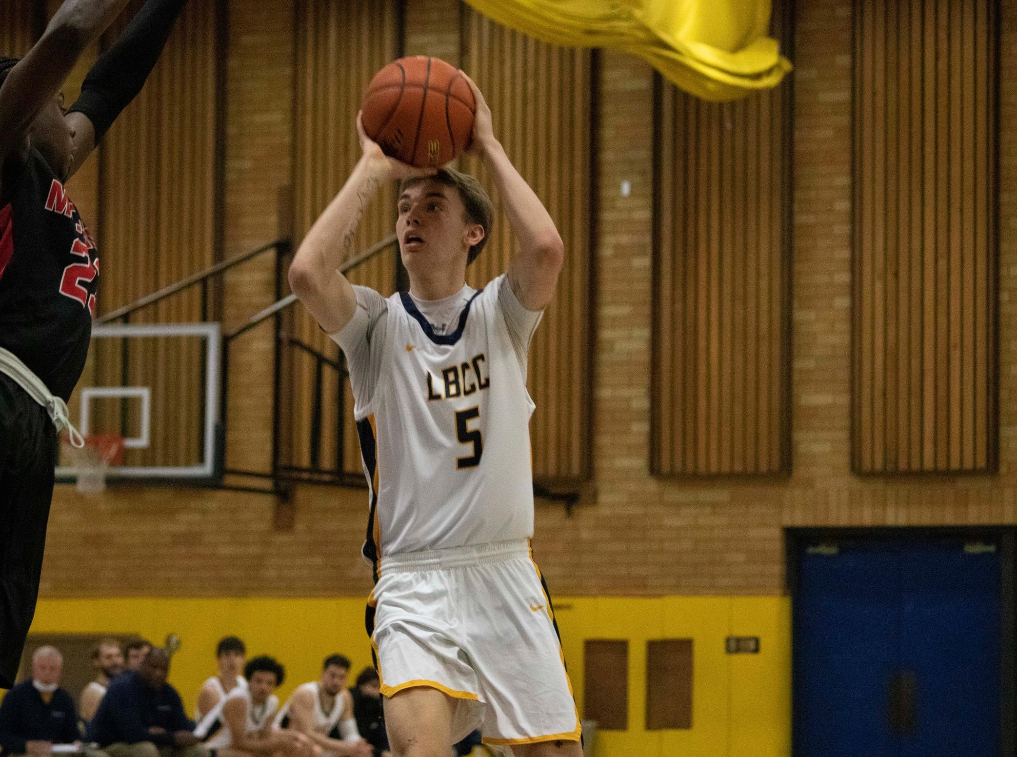 Linn-Benton Men Lose Close One to Chemeketa