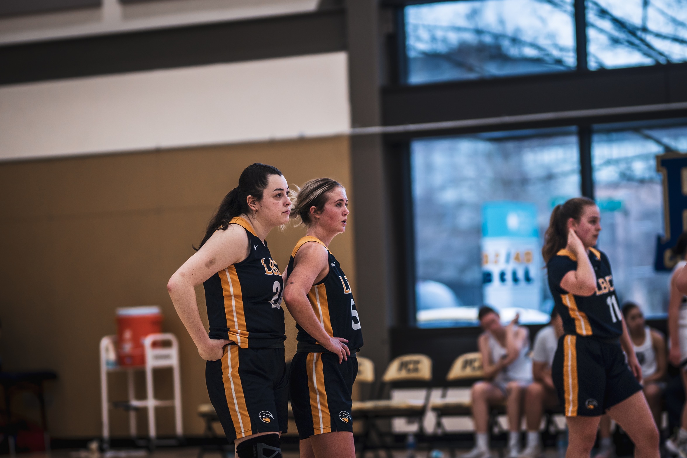 Roadrunner Women Hold Off Mt. Hood