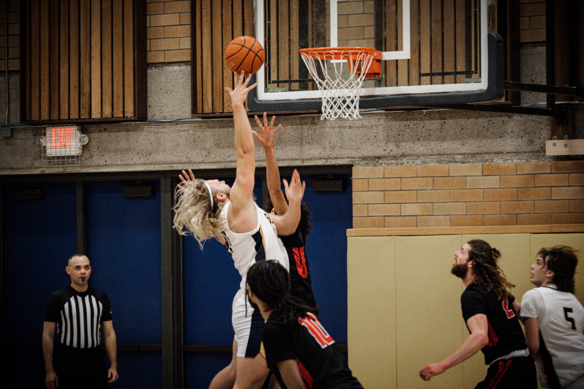 Roadrunner Men Fall to Umpqua