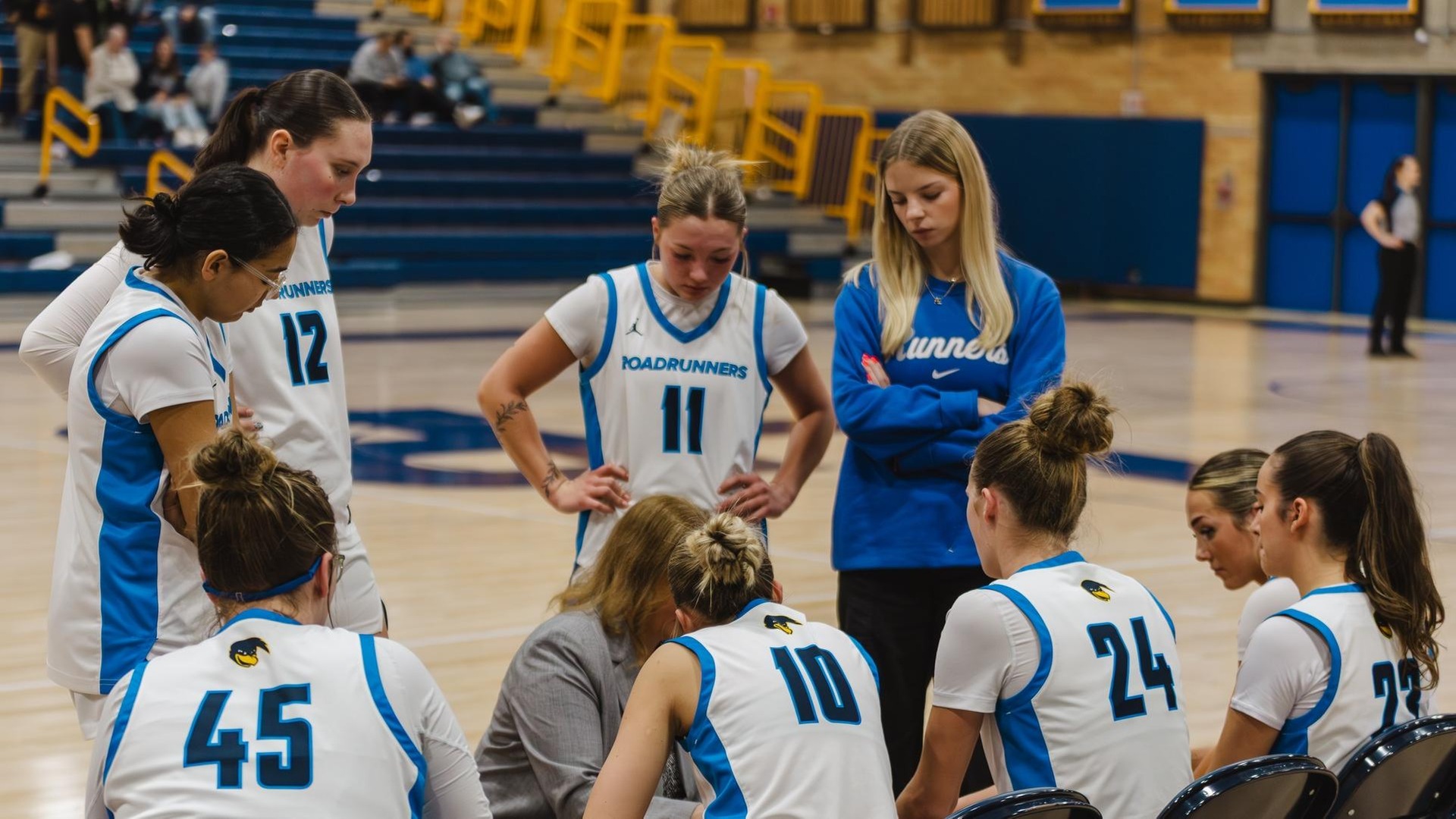 Team-Huddle_Action