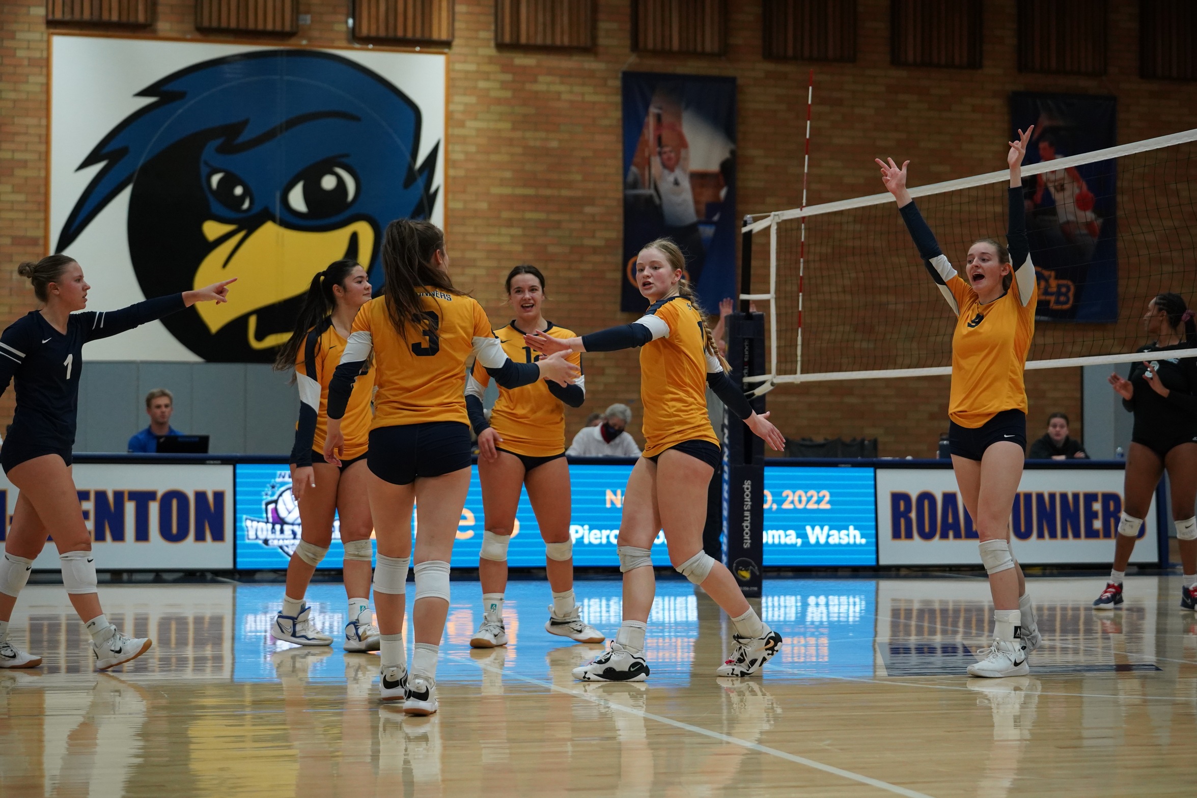 Roadrunners Advance to Elite 8 with Win Over CBC